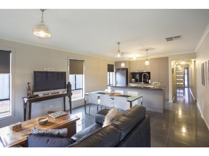 18 Casina Court, Epsom VIC 3551