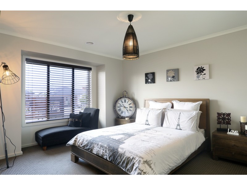 18 Casina Court, Epsom VIC 3551