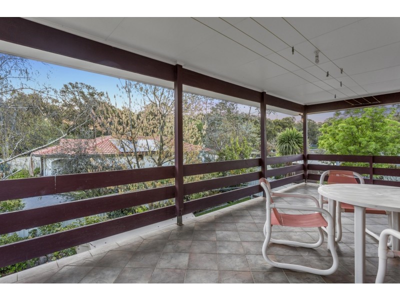 33 Emmett Street, Golden Square VIC 3555