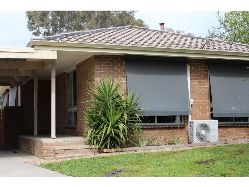 13 Waugh Street, Kangaroo Flat VIC 3555