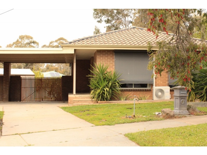 13 Waugh Street, Kangaroo Flat VIC 3555