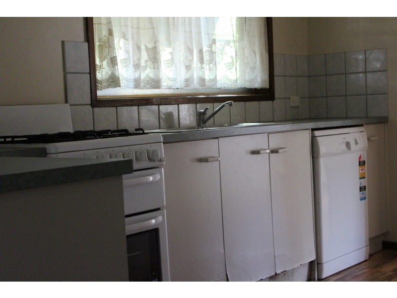 13 Waugh Street, Kangaroo Flat VIC 3555