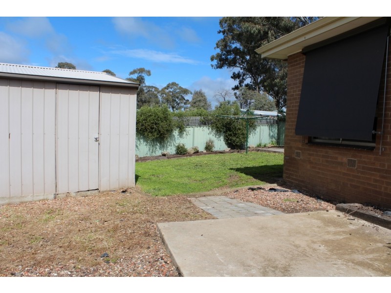 13 Waugh Street, Kangaroo Flat VIC 3555