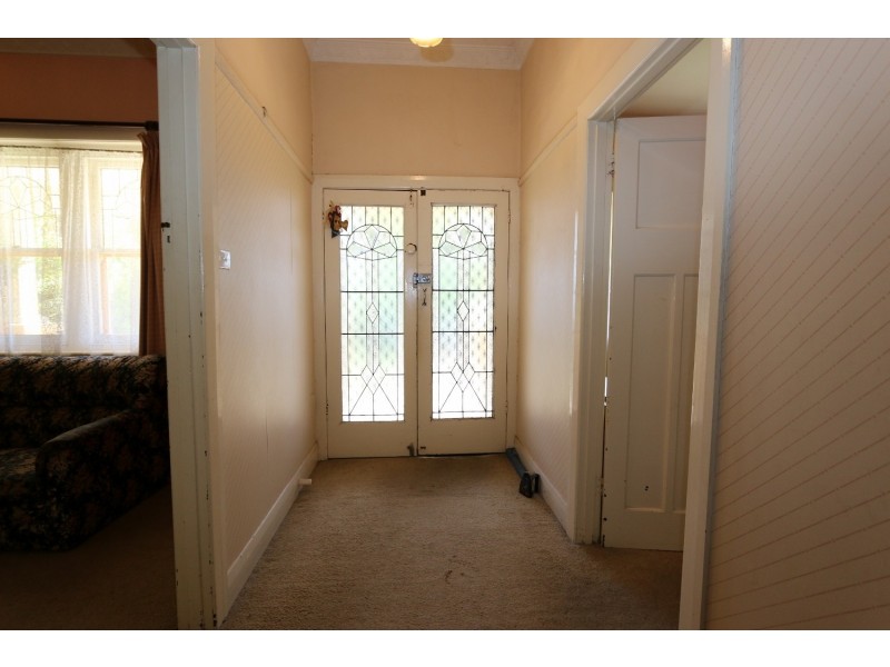 7 Wallace Avenue, Flora Hill VIC 3550