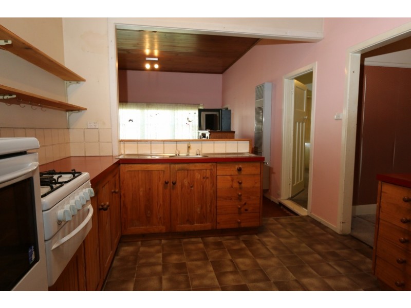 7 Wallace Avenue, Flora Hill VIC 3550