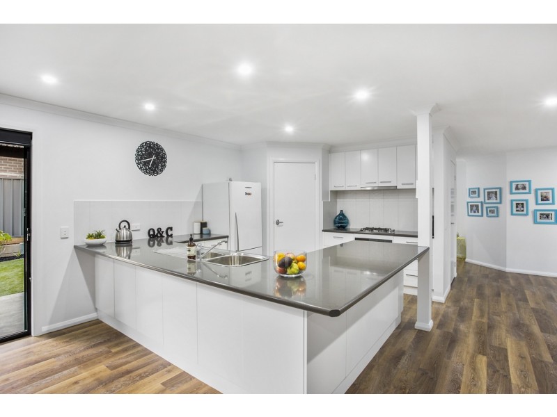 1/54 Mackenzie Street West, Golden Square VIC 3555