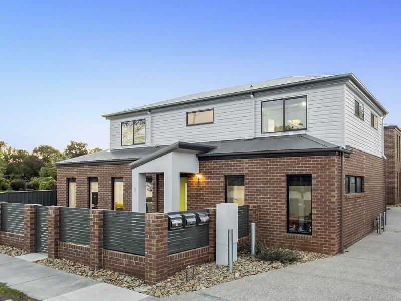 1/54 Mackenzie Street West, Golden Square VIC 3555