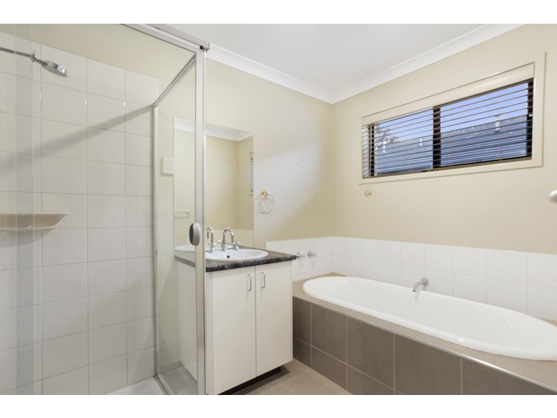 11 Sullivan Street, Ascot VIC 3551