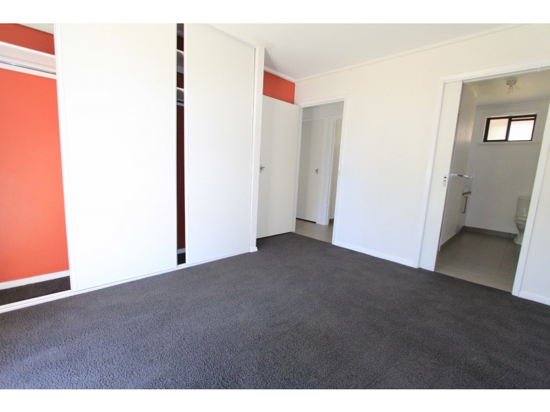 11 Desmond Street, Strathdale VIC 3550