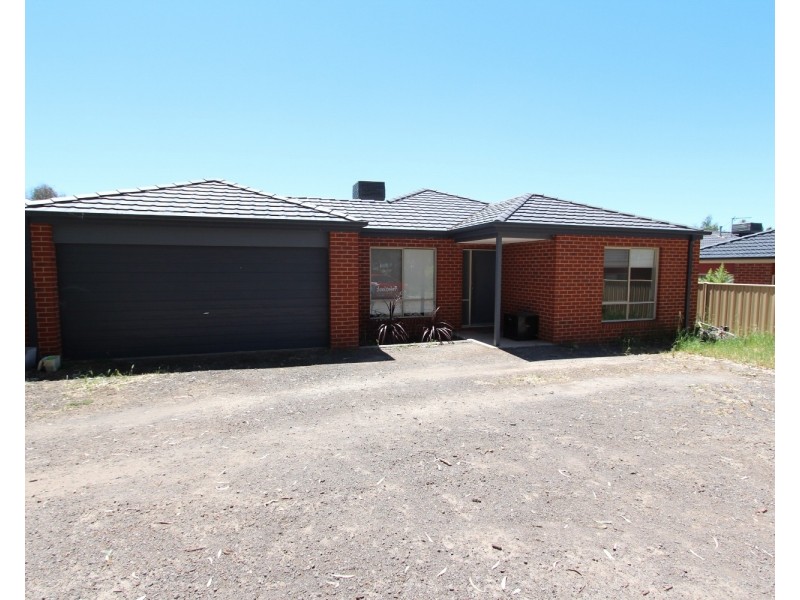 6 Lorna Court, White Hills VIC 3550