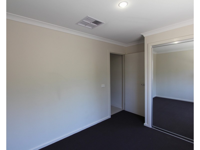 6 Lorna Court, White Hills VIC 3550