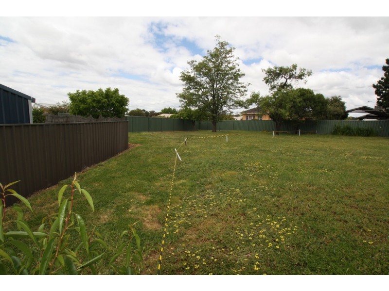 4 Maude Street, Golden Square VIC 3555