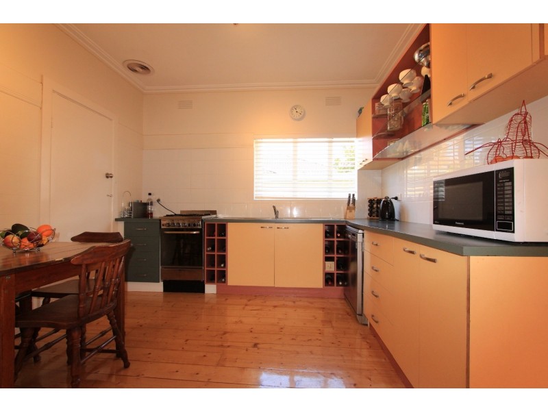 4 Poplar Street, Golden Square VIC 3555