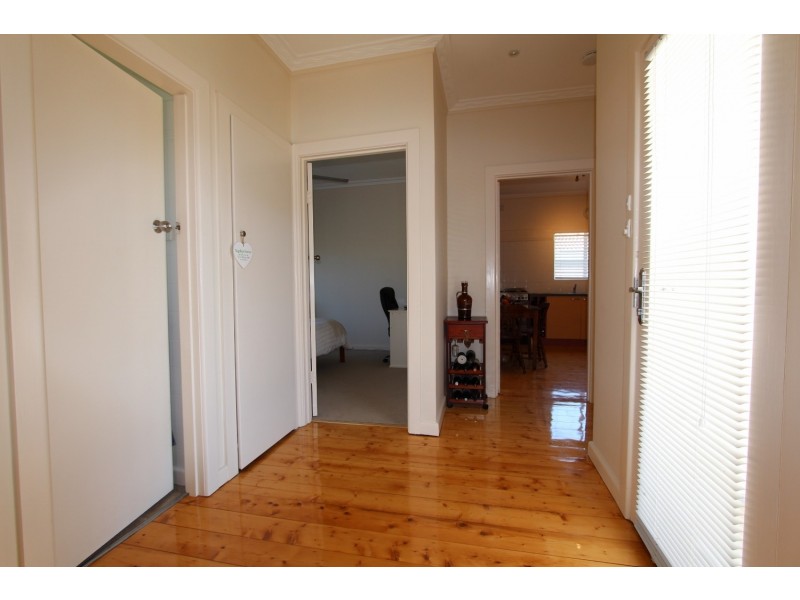 4 Poplar Street, Golden Square VIC 3555