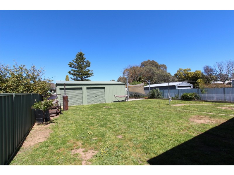4 Poplar Street, Golden Square VIC 3555