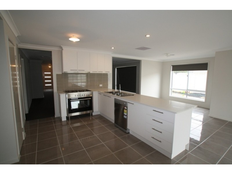 10 O’Neill Court, Epsom VIC 3551