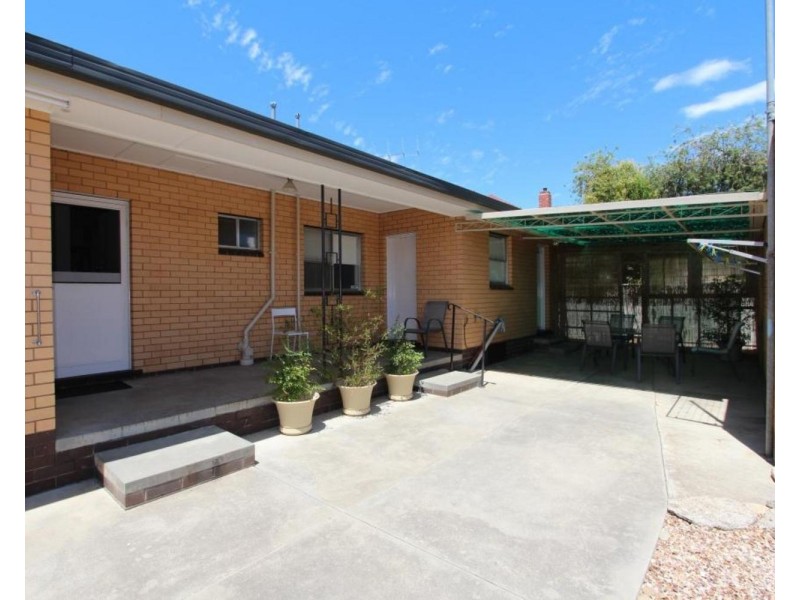 222 High Street, Kangaroo Flat VIC 3555