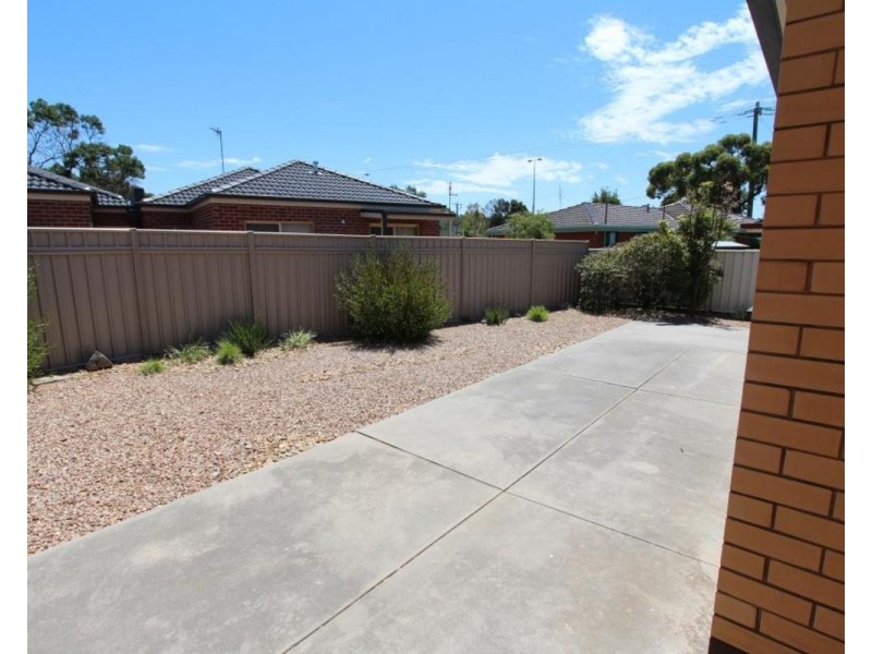 222 High Street, Kangaroo Flat VIC 3555