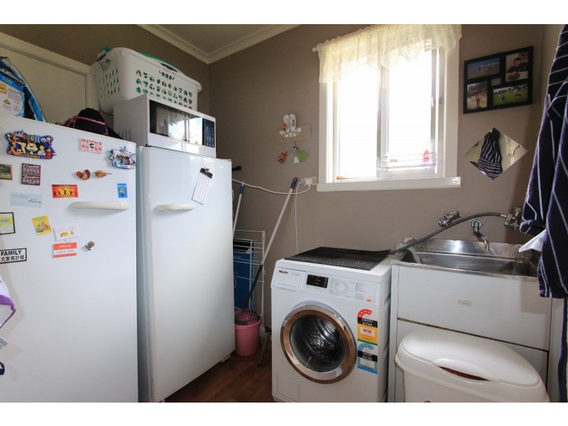 8 Fifth Avenue, White Hills VIC 3550