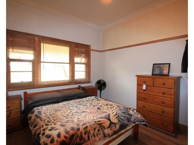 2  Carpenter Street, Kangaroo Flat VIC 3555