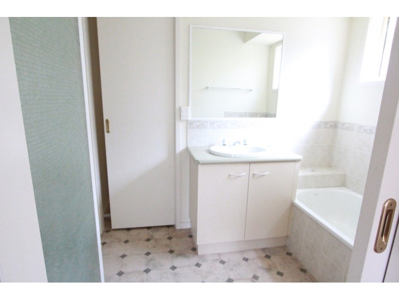 8 Settlers Place, Maiden Gully VIC 3551