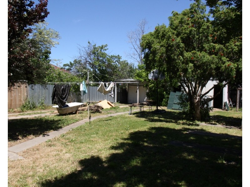 86 Neale Street, Kennington VIC 3550