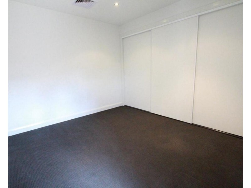 1/17 Osborne Street, Flora Hill VIC 3550