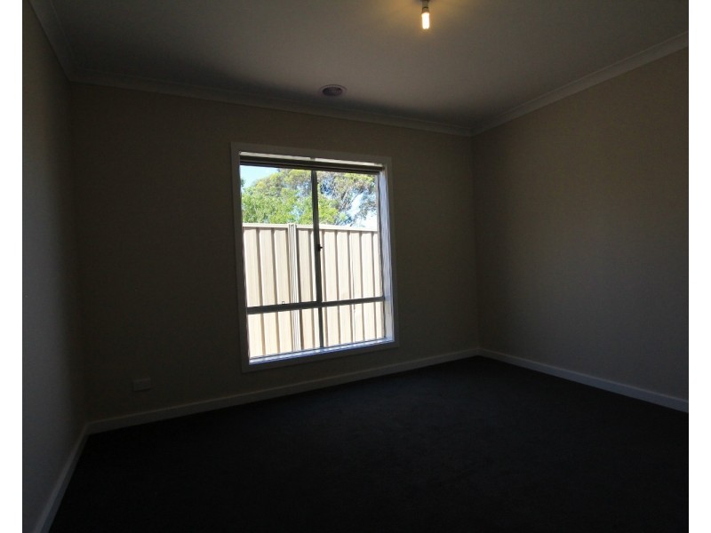 1/67 Church Street, Kangaroo Flat VIC 3555