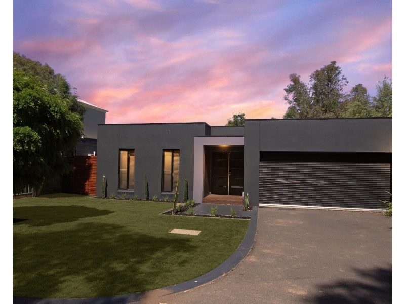 9A Chantelle Court, Kangaroo Flat VIC 3555