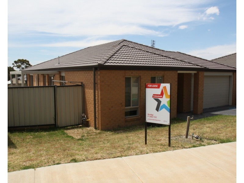 138 Wesley Street, Kangaroo Flat VIC 3555