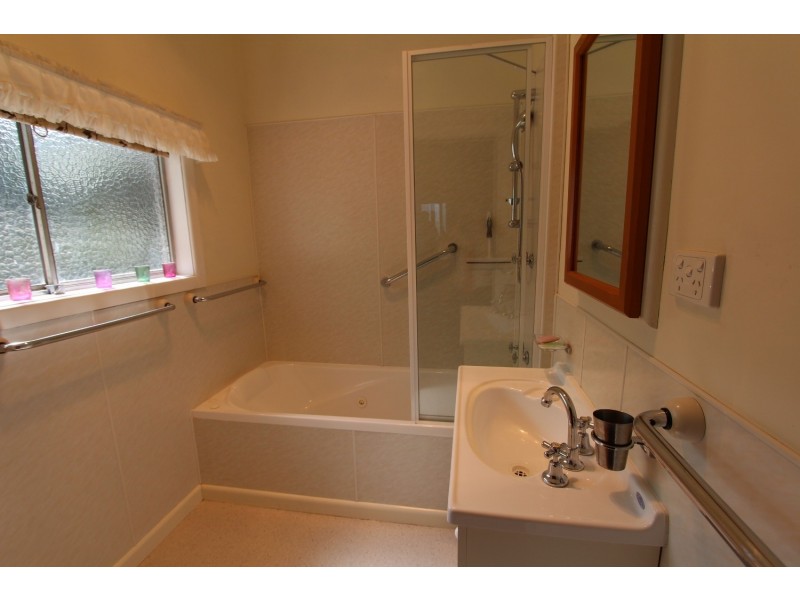 6-8 Ruth Street, Golden Square VIC 3555