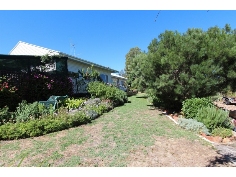 6-8 Ruth Street, Golden Square VIC 3555