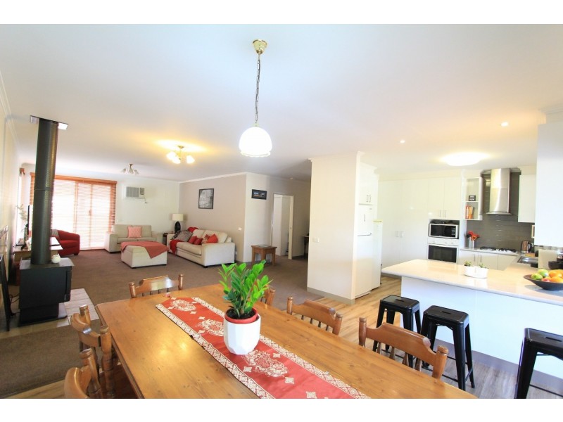 68 Rohs Road, East Bendigo VIC 3550