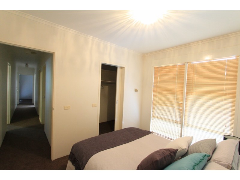 68 Rohs Road, East Bendigo VIC 3550