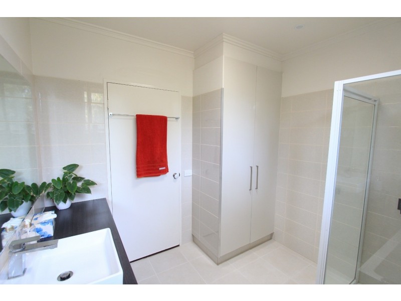 68 Rohs Road, East Bendigo VIC 3550