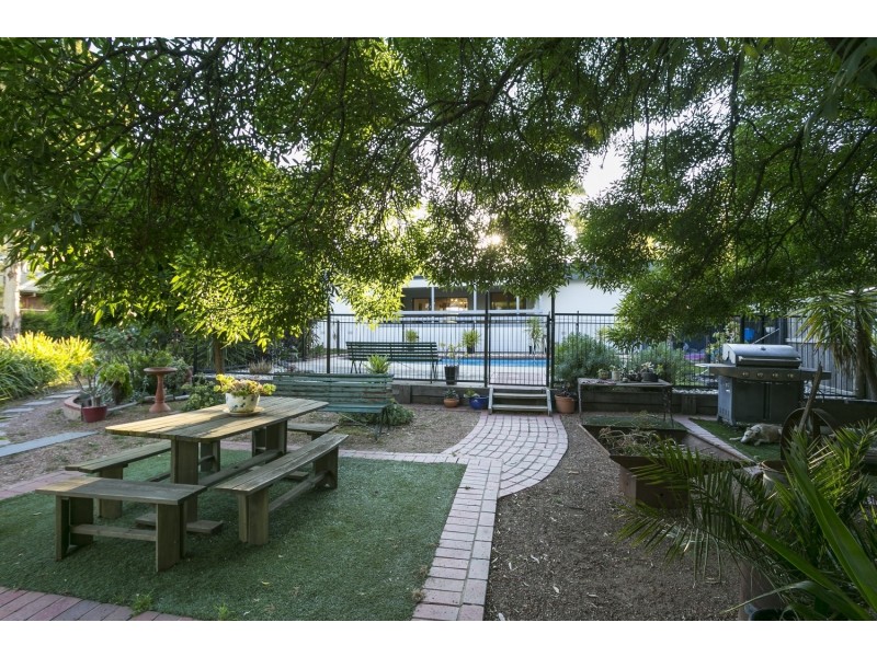 68 Rohs Road, East Bendigo VIC 3550