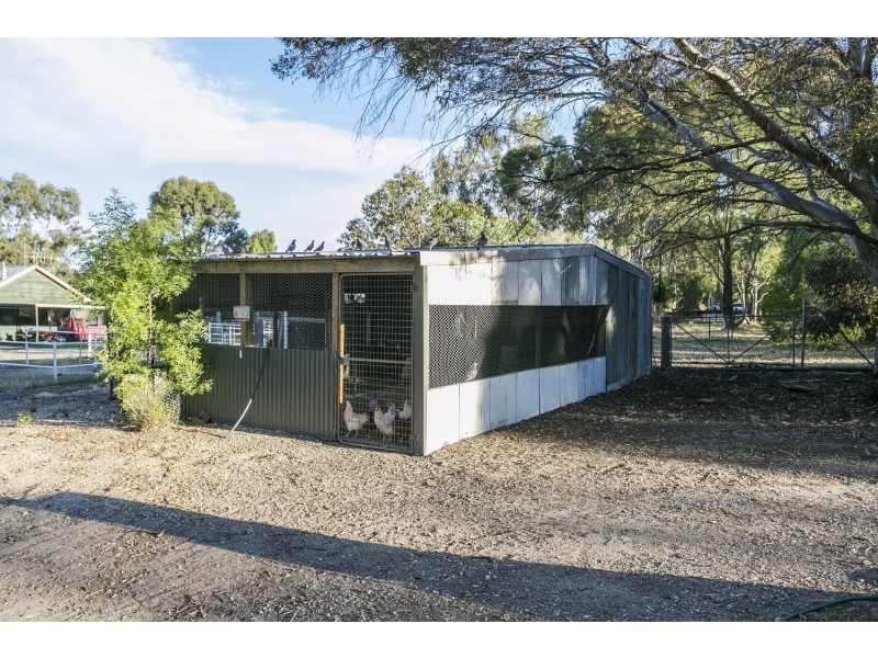 68 Rohs Road, East Bendigo VIC 3550