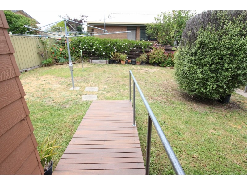 2/256 Mackenzie (West) Street, Kangaroo Flat VIC 3555