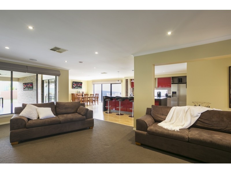 7 Kristy Drive, Spring Gully VIC 3550