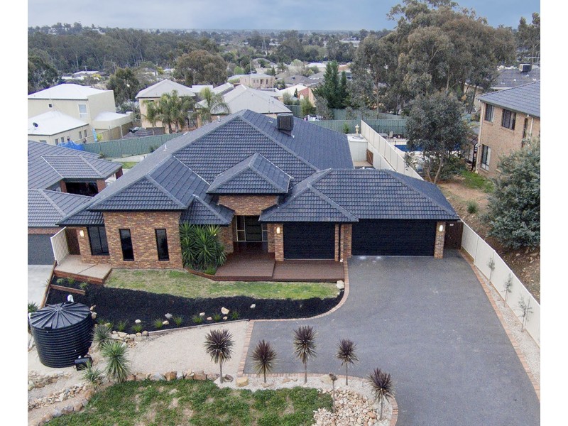 7 Kristy Drive, Spring Gully VIC 3550