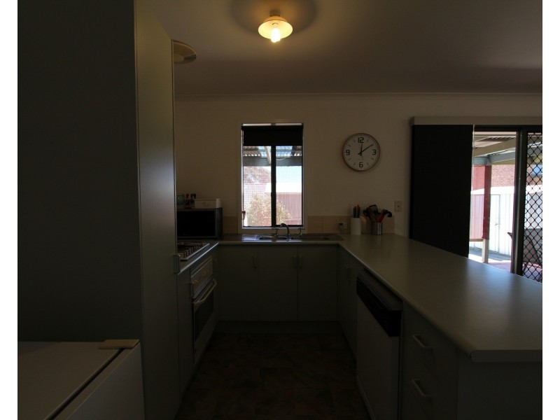 4 Liepoldt Rise, Golden Square VIC 3555