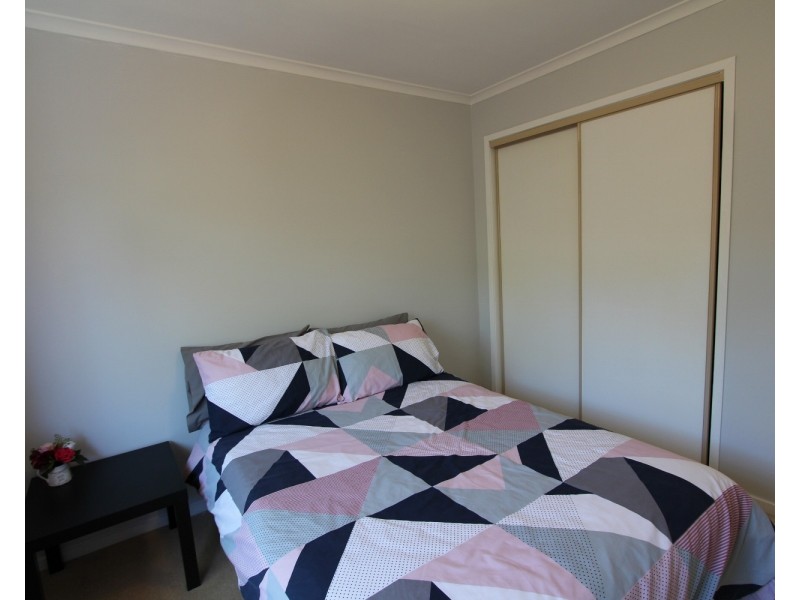 4 Liepoldt Rise, Golden Square VIC 3555