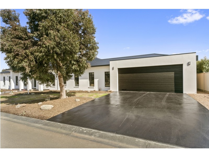 31 Regent Street, Strathfieldsaye VIC 3551