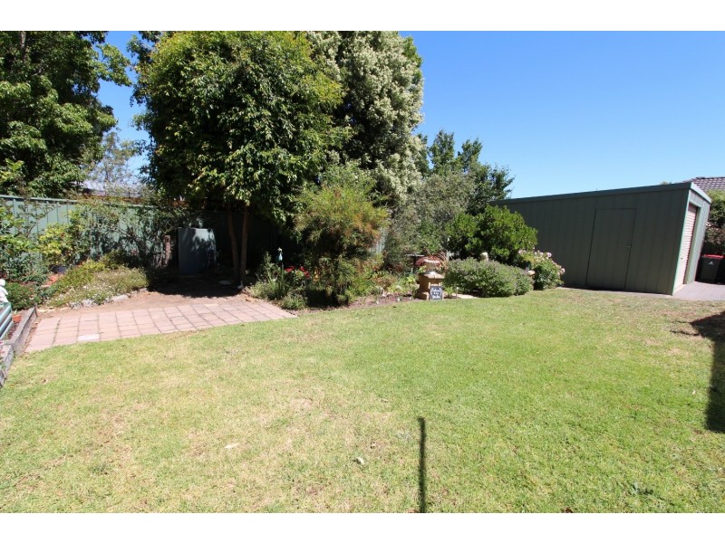 4 McCalman Court, Strathdale VIC 3550
