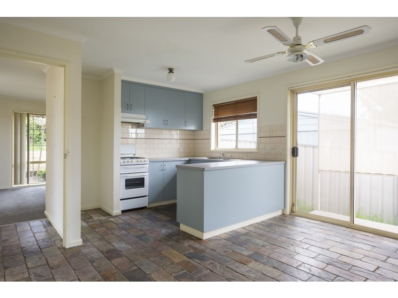 20 Wade Lane, Golden Square VIC 3555