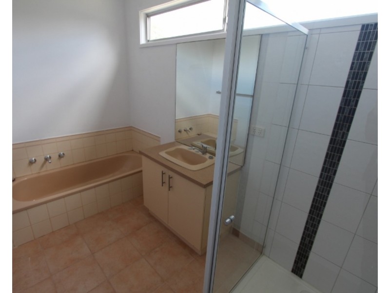 39 Creeth Street, Long Gully VIC 3550