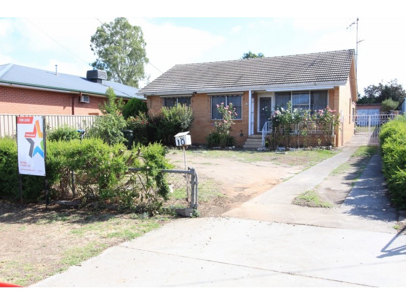 10 Lowndes Street, Kennington VIC 3550