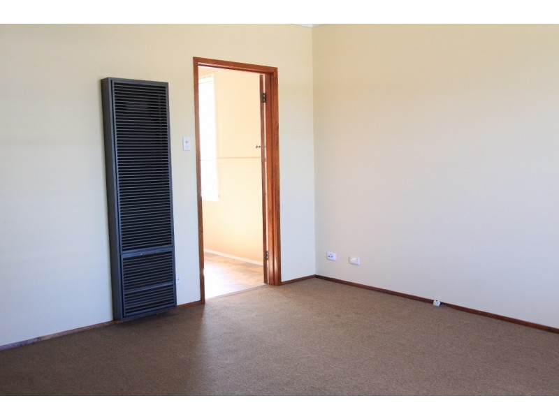 10 Lowndes Street, Kennington VIC 3550