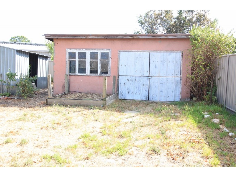 10 Lowndes Street, Kennington VIC 3550