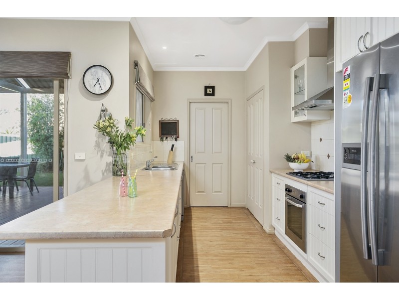 15 Athena Way, Strathfieldsaye VIC 3551